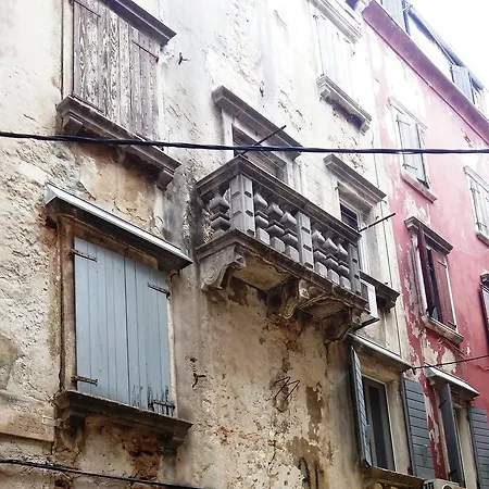 Excelsior Apartment *